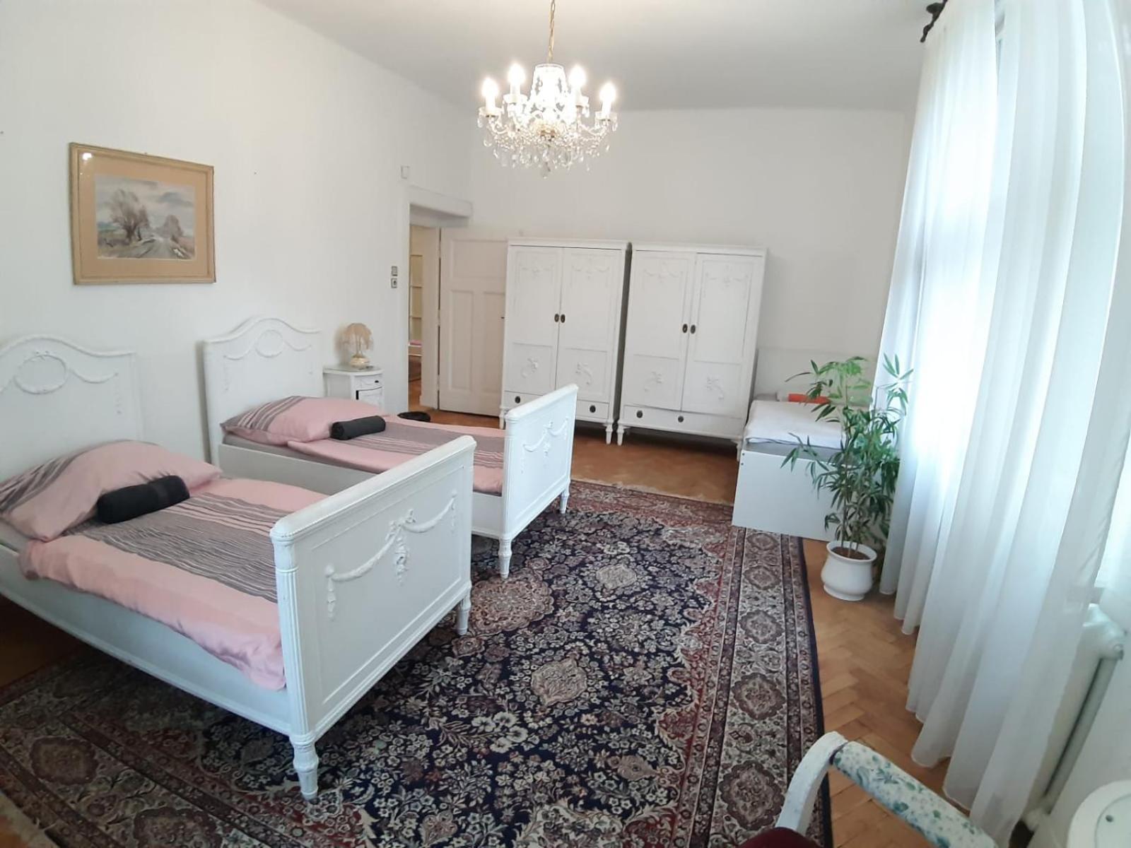 Rooms In Prague-Big+Comfy Eksteriør billede