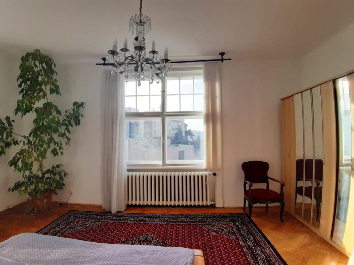 Rooms In Prague-Big+Comfy Eksteriør billede